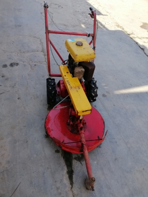 ขายเครื่องตัดหญ้าเดินตามrobinEY15D เครื่ิงเบนซิน 5 แรง 4 จังหวะ