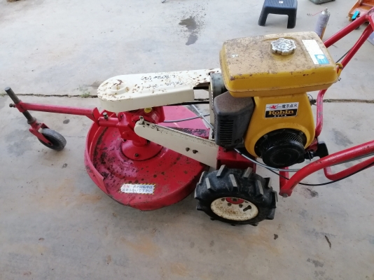 ขายเครื่องตัดหญ้าเดินตามrobinEY15D เครื่ิงเบนซิน 5 แรง 4 จังหวะ