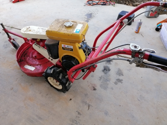 ขายรถตัดหญ้าเดิมตามrobinEY18D เบนซิน 5 แรง 4 จังหวะ