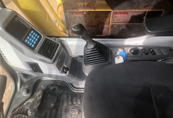 ขายรถขุด KOMATSU PC160-7 นำเข้าเองจากญี่ปุ่น สภาพสวยพร้อมใช้ มีVDOการทำงานครับ
