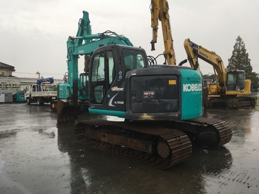 ขายรถขุด KOBELCO SK125SR YV06 ปี 2013 นำเข้าเองจากญี่ปุ่น สภาพสวยพร้อมใช้ ถึงเร็วๆนี้ครับ