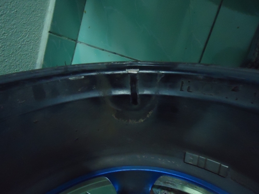 ขายMax W Work 18 กว้าง9.5 ET 20พร้อมยางมี2วง(ควรอ่านรายละเอียดก่อนนะครับ)