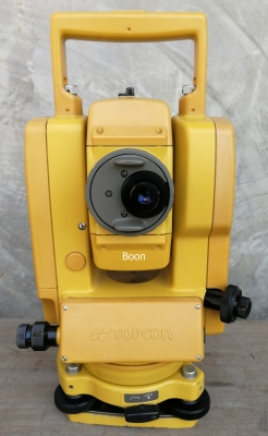 ขายกล้องสำรวจ Total Station SOKKIA SET 530R3 ถอดฐานได้ สภาพสวย 2หน้าจอ นอลปรีซึ่ม เลเซอร์นำเป้า Accuracy 5&rdquo; ความละเอียดหน้าจออ่าน 1&rdquo; Made in Japan พร้อม calibrated  อุปกรณ์ตามรูป