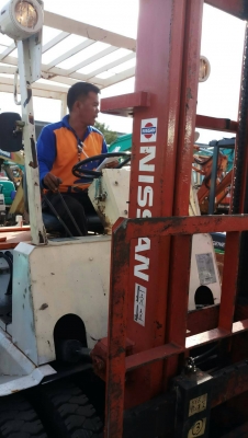 ขายรถโฟล์คลิฟต์ไฟฟ้า NISSAN 2 ตัน ราคา 140000