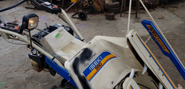 รถเกี่ยวข้าวมัดทิ้ง 2 แถว สอบถามได้ครับ id 0819170852