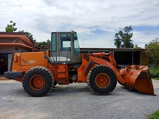 รถตัก เก่านอก ขายถูก HITACHI LX130-7 เก่าญี่ปุ่นแท้ สภาพสวย ราคาไม่แพง โทร.086-303-9797 กู๋อ๋า