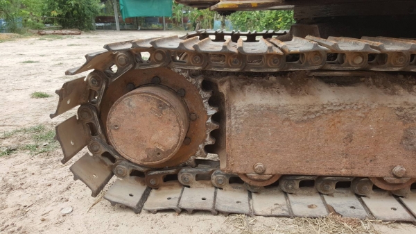 ขาย แบคโฮ KOMATSU PC20-6 เครื่อง NISSAN ปั้มเฟือง ช่วงล่างเต็ม รถพร้อมใช้งาน