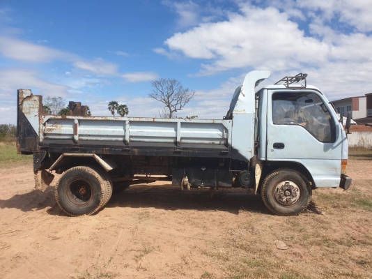 ขายรถ 6 ล้อ ISUZU NKR58LX5S ปี.2540 ราคา.350,000 เครื่อง.4BE1 (110 แรง)ช่วงล่าง หลัง F กระบะยาว.3.70