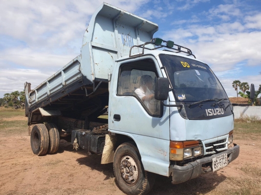 ขายรถ 6 ล้อ ISUZU NKR58LX5S ปี.2540 ราคา.350,000 เครื่อง.4BE1 (110 แรง)ช่วงล่าง หลัง F กระบะยาว.3.70