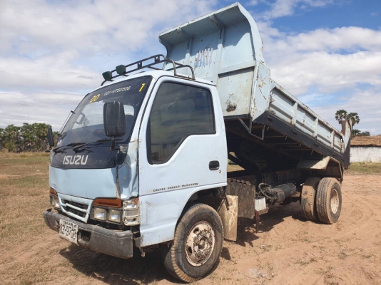 ขายรถ 6 ล้อ ISUZU NKR58LX5S ปี.2540 ราคา.350,000 เครื่อง.4BE1 (110 แรง)ช่วงล่าง หลัง F กระบะยาว.3.70 ขายรถ 6 ล้อ ISUZU NKR58LX5S ปี.2540 ราคา.350,000 เครื่อง.4BE1 (110 แรง)ช่วงล่าง หลัง F กระบะยาว.3.70