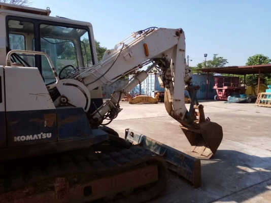 ขายรถแบคโฮ KOMATSU LG90 ราคา 430000 รถเก่านอก