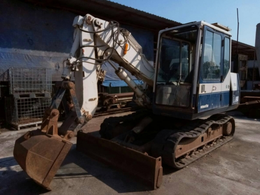ขายรถแบคโฮ KOMATSU LG90 ราคา 430000 รถเก่านอก