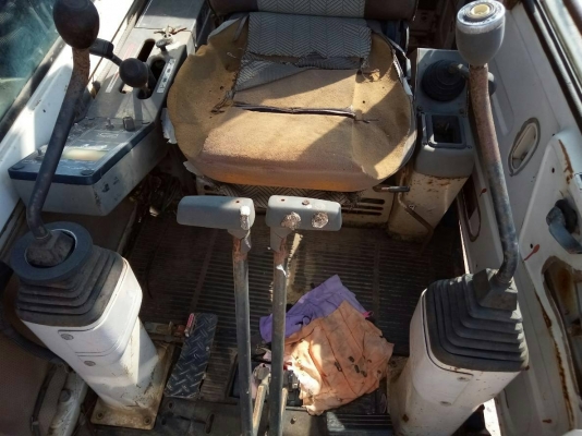 ขายรถแบคโฮ KOMATSU LG90 ราคา 430000 รถเก่านอก