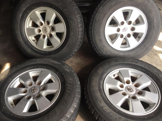 อพีรันเนอร์15x7 (ล้อเปล่า) พร้อมน๊อต24ตัว ชุด3900บ.โทร0879050181.ส่งได้ทั่วไทยคับ