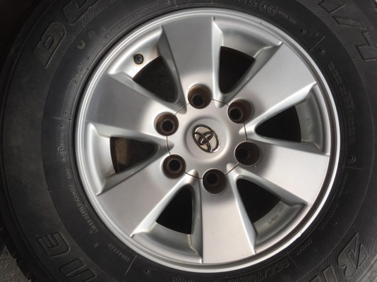 อพีรันเนอร์15x7 (ล้อเปล่า) พร้อมน๊อต24ตัว ชุด3900บ.โทร0879050181.ส่งได้ทั่วไทยคับ