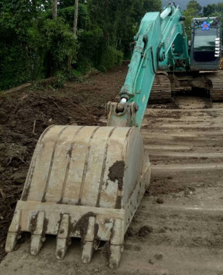 มี VDO ให้ชม. KOBELCO.SX200-8 YN12 ปี54รถทำงาน 10,000 ชม.รถสภาพสวยพร้อมใช้งานราคา 1,350,000 มี VDO ให้ชม. KOBELCO.SX200-8 YN12 ปี54รถทำงาน 10,000 ชม.รถสภาพสวยพร้อมใช้งานราคา 1,350,000