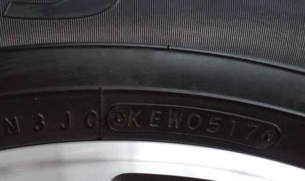 ล้อแม็ก Nissan Navara Caliber NP300 ขอบ 18 พร้อมยาง 255-60-18 Toyo ปี 17 แม็กสวย ดอกยางหนาปึก