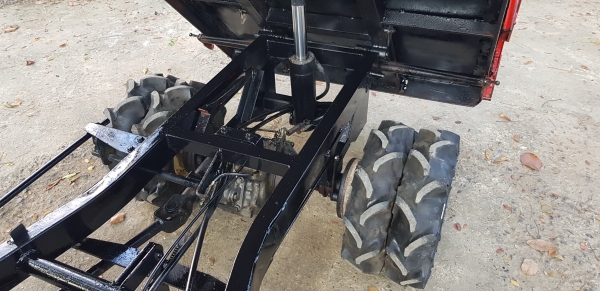 3 ล้อการเกษตรและก่อสร้าง กะบะกว้าง 1.05 x 1.75  ซ.ม.