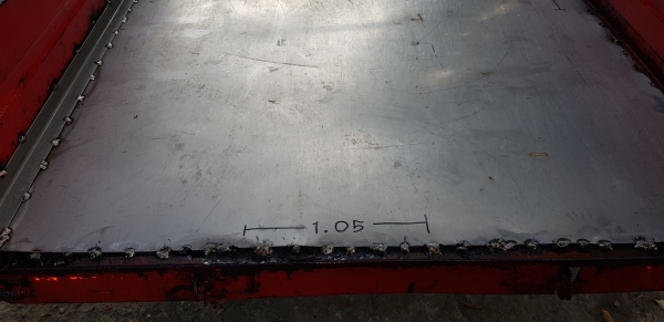 3 ล้อการเกษตรและก่อสร้าง กะบะกว้าง 1.05 x 1.75  ซ.ม.