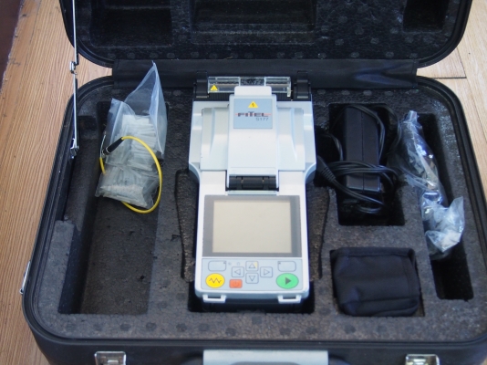 เครื่องเชื่อมต่อสาย fiberoptic Fusion Splicer มือสอง Fitel S177A