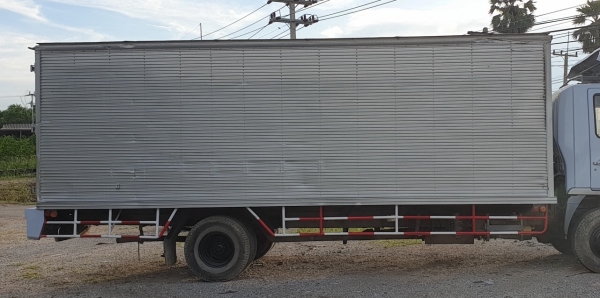 ขายตู้แห้งอะลูมิเนียมประตู 6 บาน