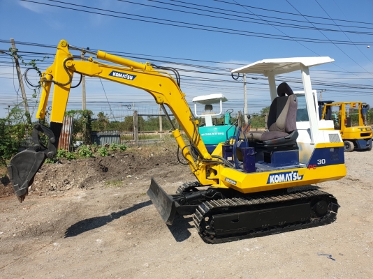 ขายแบคโฮ KOMATSU PC30-5 ขายแบคโฮ KOMATSU PC30-5