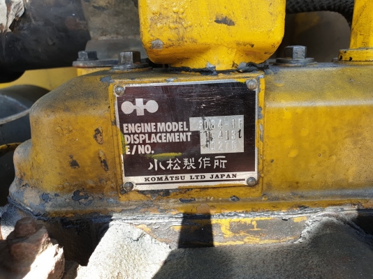 ขายแบคโฮ KOMATSU PC30-5