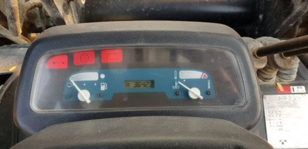 ขายด่วนรถตักยกโตต้า7SG10 ยกตักได้1ตันยกสูง3เมตรใช้หว็ด2.5ตันยกตักได้จริงยางตัน4เส้นเกียธรรมดารถนอกเพิ่งนำเข้ามายังไม่เคยใช้งานในเมืองไทยเลย