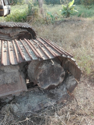 ขาย 350,000 KOBELCO sk 200-3 เครื่องดี ปั้มแรง ไฟฟ้าตัด เอวมีขยับ ช่วงล่างดี เอกสารซื้อขาย รถอยู่ จันทบุรี 090-772-3710 090-772-3708