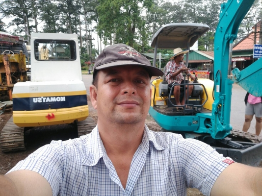 มี VDO ให้ชม.KOMATSU PC40-5 เอกสารอินวอย ราคา 320000 มี VDO ให้ชม.KOMATSU PC40-5 เอกสารอินวอย ราคา 320000