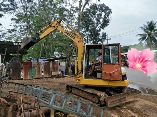 มี VDO ให้ชม.KOMATSU PC40-5 เอกสารอินวอย ราคา 320000