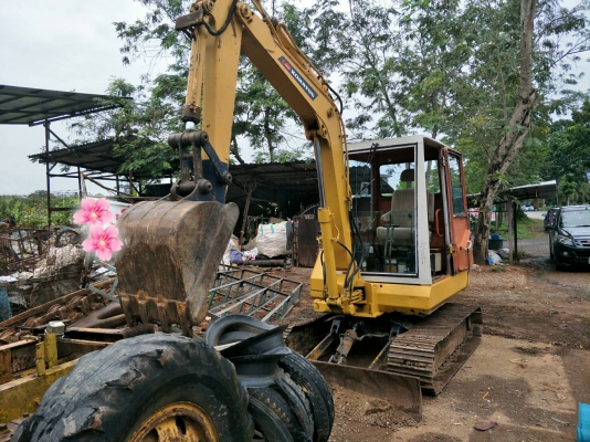 มี VDO ให้ชม.KOMATSU PC40-5 เอกสารอินวอย ราคา 320000