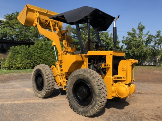(ลูกค้าฝากขาย) ขายรถตัก TCM ขนาดเทียบเท่า KOMATSU 507 เครื่อง อีซุซุ ติดต่อ 063-9316985 ID LINE : 06