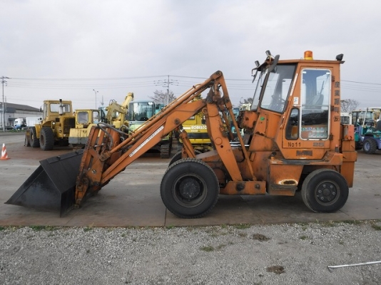 ขายรถตักล้อยาง TCM SD25Z6 นำเข้าเองจากญี่ปุ่น สภาพสวยพร้อมใช้ ถึงเร็วๆนี้ครับ