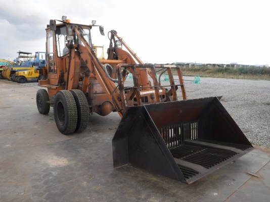 ขายรถตักล้อยาง TCM SD25Z6 นำเข้าเองจากญี่ปุ่น สภาพสวยพร้อมใช้ ถึงเร็วๆนี้ครับ