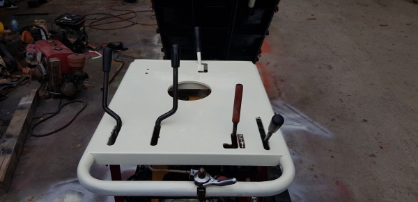 รถบรรทุกการเกษตร ยกดั้มด้วยไฮดรอลิค   แทรคใหม่