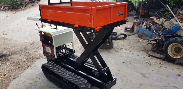 รถบรรทุกการเกษตร ยกดั้มด้วยไฮดรอลิค   แทรคใหม่