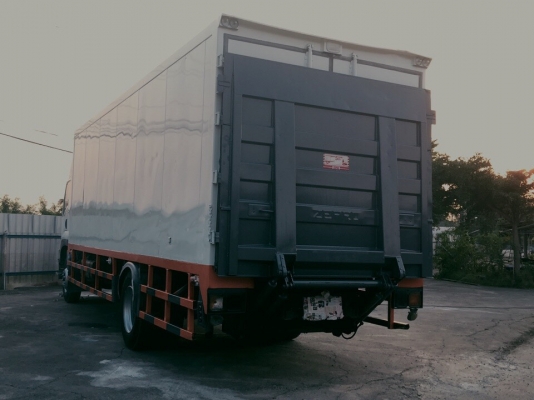 ขาย 6 ล้อ FTR240 Euro 3 เครื่องคอมมอลเรล 240 เเรง ความยาว 7.60 เมตร