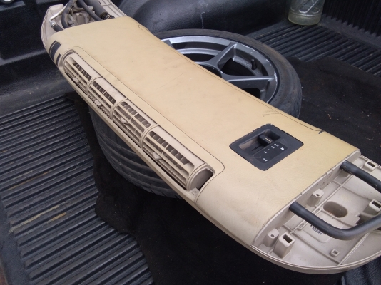 ขายตู้แอร์แขวนหน้าปรับได้ใส่รถแวนรถตู้