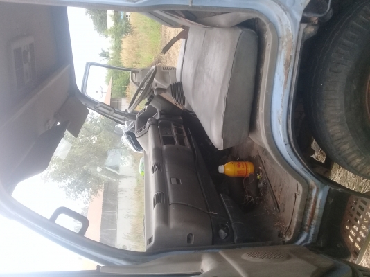 isuzu npr 120แรง 6ล้อพื้นเรียบ5.30เมตร