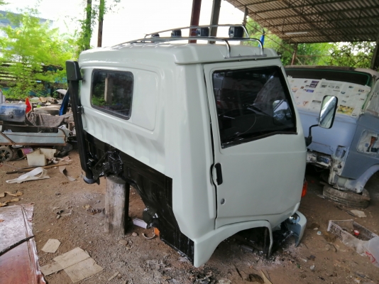 ขายหัว HINO ซุปเปอร์เสี่ย สีใหม่หัวบางๆสวยๆ อุปกรณ์ครบ ขาหน้า ขาหลัง กันชน กรอง ยกใส่รถได้เลย ราคาถูก ขายหัว HINO ซุปเปอร์เสี่ย สีใหม่หัวบางๆสวยๆ อุปกรณ์ครบ ขาหน้า ขาหลัง กันชน กรอง ยกใส่รถได้เลย ราคาถูก