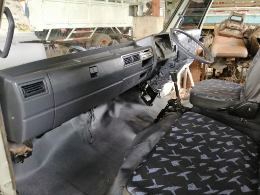 ขายหัว HINO ซุปเปอร์เสี่ย สีใหม่หัวบางๆสวยๆ อุปกรณ์ครบ ขาหน้า ขาหลัง กันชน กรอง ยกใส่รถได้เลย ราคาถูก ขายหัว HINO ซุปเปอร์เสี่ย สีใหม่หัวบางๆสวยๆ อุปกรณ์ครบ ขาหน้า ขาหลัง กันชน กรอง ยกใส่รถได้เลย ราคาถูก