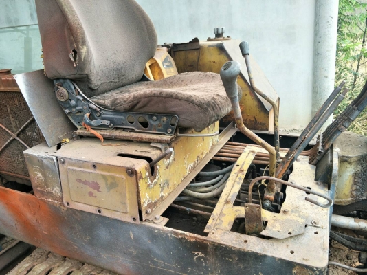 Komatsu PC3o หารุ่นบ่เจอ เครื่องอิเชกิ ช่วงล่างดี เอวแน่น