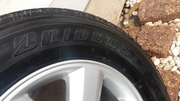 Mag 17" พร้อมยาง Bridgestone สำหรับ Fortuner/Vigo 4x4 Mag 17" พร้อมยาง Bridgestone สำหรับ Fortuner/Vigo 4x4