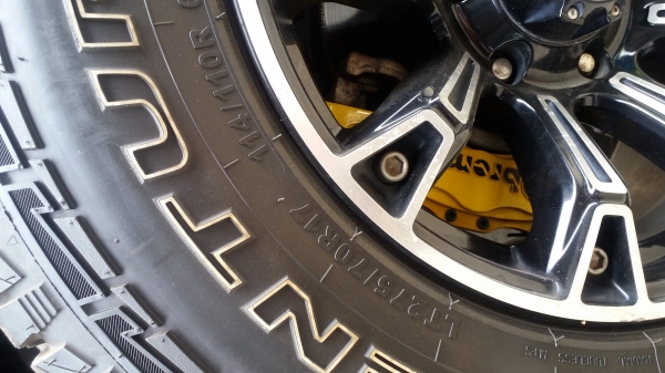 ขายแม็กพร้อมยาง ปี17 ขายแม็กพร้อมยาง ปี17