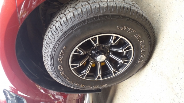 ขายแม็กพร้อมยาง ปี17 ขายแม็กพร้อมยาง ปี17