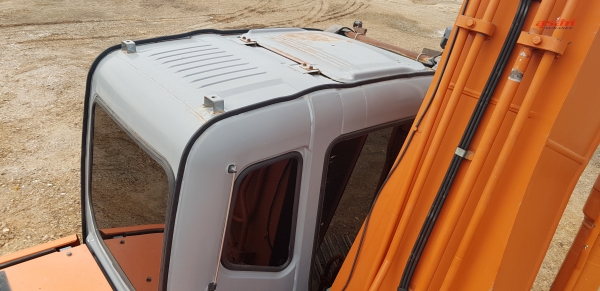 รถแบคโฮ HITACHI ZX200-1 บูมยาว 18 เมตร ใช้งานเพียง 8 พันชั่วโมง สภาพเทพบุตร