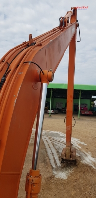 รถแบคโฮ HITACHI ZX200-1 บูมยาว 18 เมตร ใช้งานเพียง 8 พันชั่วโมง สภาพเทพบุตร