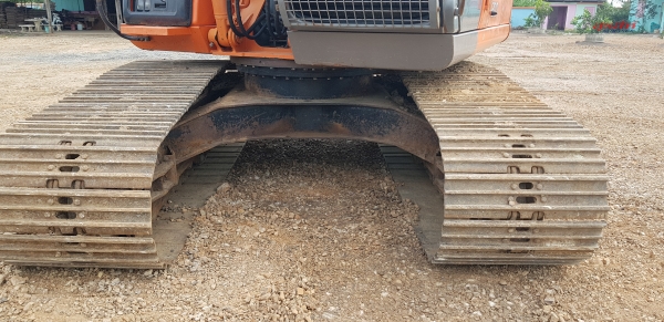 รถแบคโฮ HITACHI ZX200-1 บูมยาว 18 เมตร ใช้งานเพียง 8 พันชั่วโมง สภาพเทพบุตร