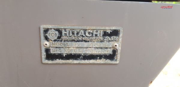 รถแบคโฮ HITACHI ZX200-1 บูมยาว 18 เมตร ใช้งานเพียง 8 พันชั่วโมง สภาพเทพบุตร